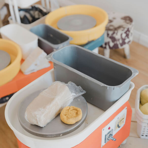 Pottery class by Mud2Mug and MORE