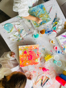 Fluid Art class by PLAYCARNIVAL