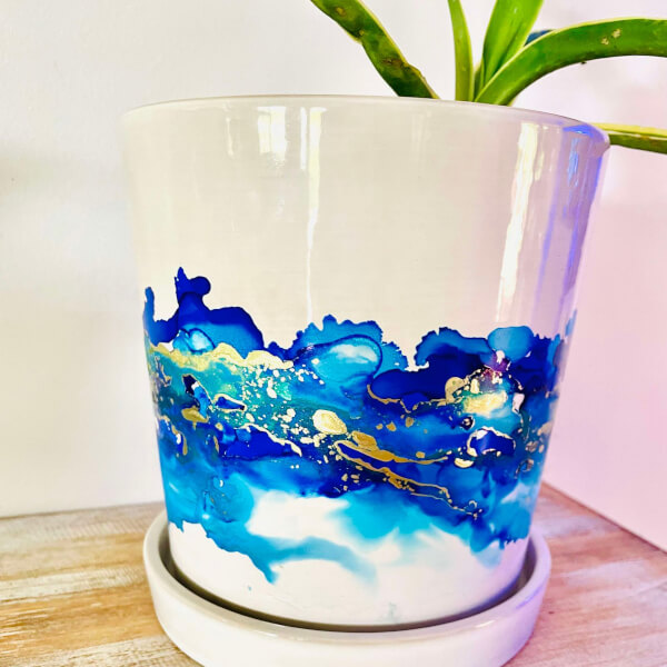 Fluid Art class by Sarah Lawson Art