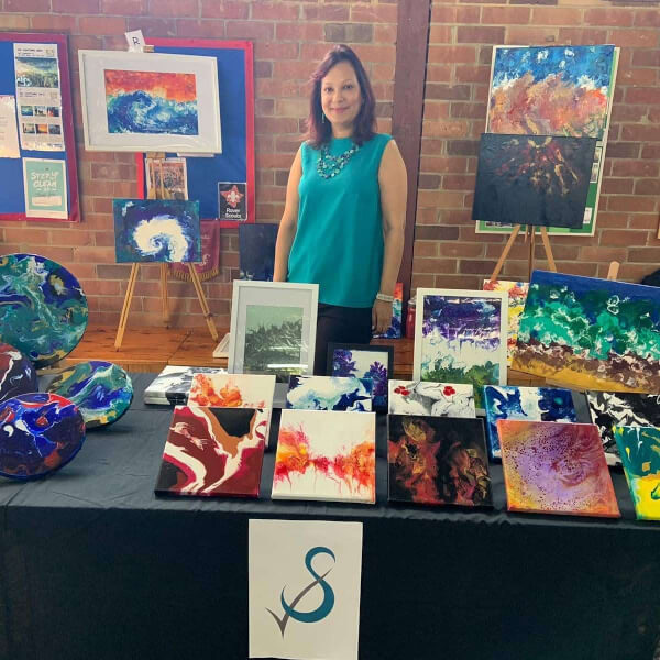 Fluid Art class by SDV Creative