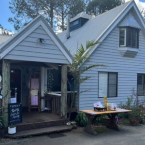 Candle Making class by Sip & Create Tamborine Mountain