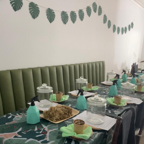 Photo from a Tanyas Terrariums workshop