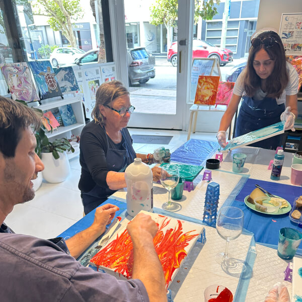 Drawing class by Wave Art Pty Ltd