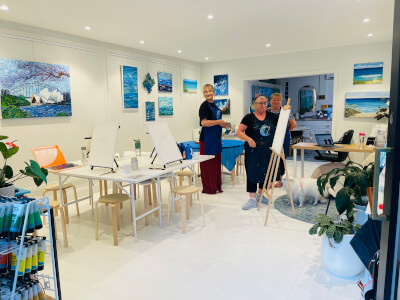 Painting class by Wave Art Pty Ltd