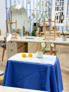 Painting class by Yana Art Studio