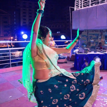 Darling Bollywood, dance teacher