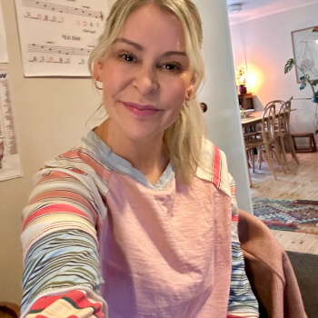 Harvest Botanica, music teacher