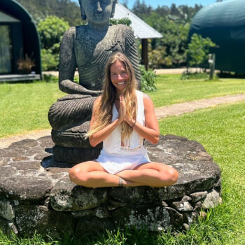 Oceanic Yoga Flow, body and soul teacher