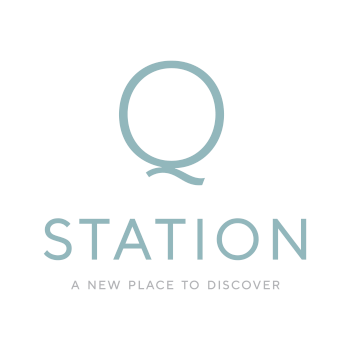 Q Station, painting and cocktail teacher