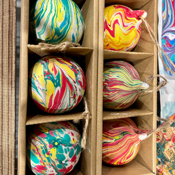 Christmas Bauble&Ornaments Marbling Workshop review by Yvonne Pearson - Adelaide