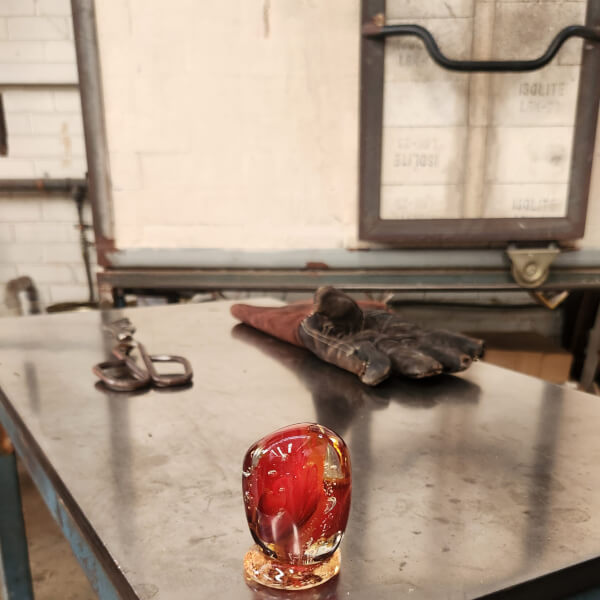 Introductory Glassblowing Workshop review by Tess Kenny - Melbourne