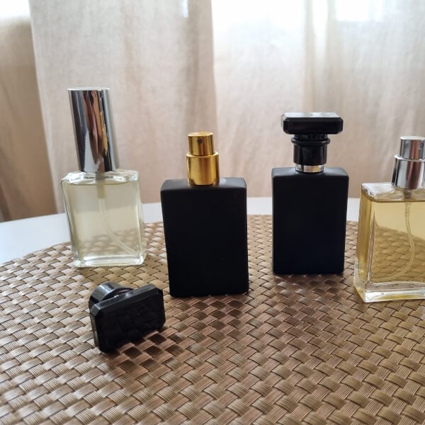 Make Your Own Fragrance / Perfume Class Sydney | Gifts | ClassBento