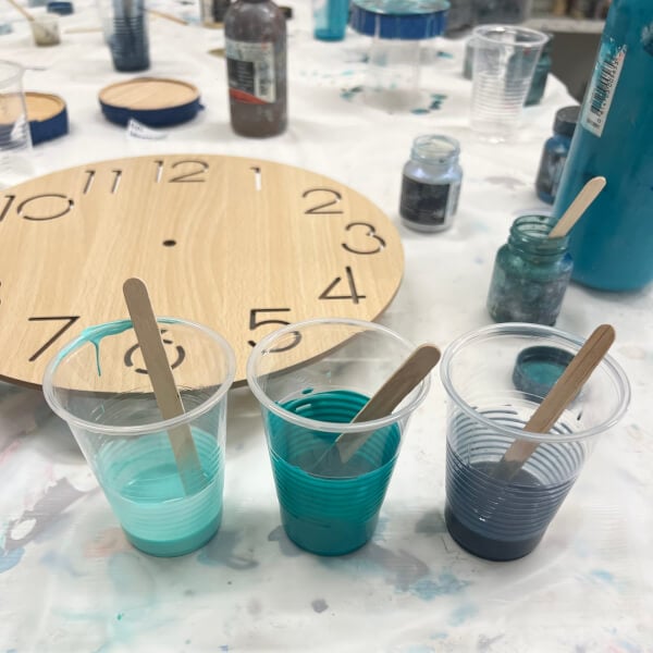 Resin Art Class: Cheeseboard and Coasters review by Veronica Galosi - Sydney