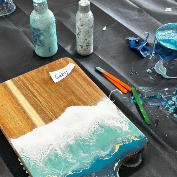 Resin Art Class Cheeseboard and Coasters Sydney Gifts ClassBento
