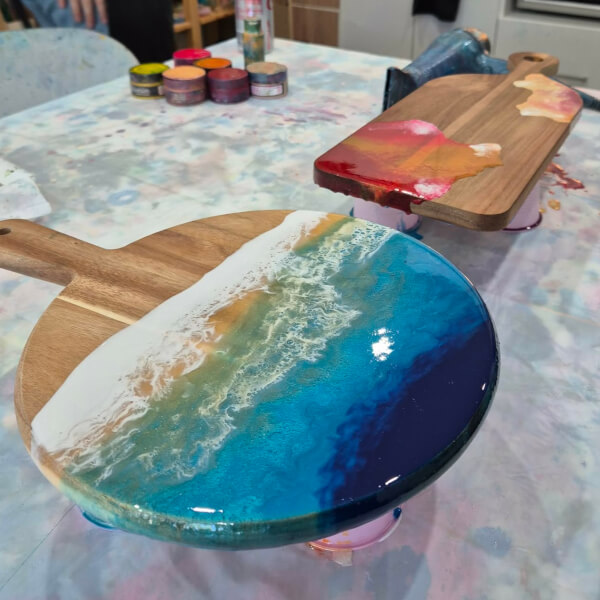 Resin Art Class: Cheeseboards review by Nikita Obermuller - Sydney