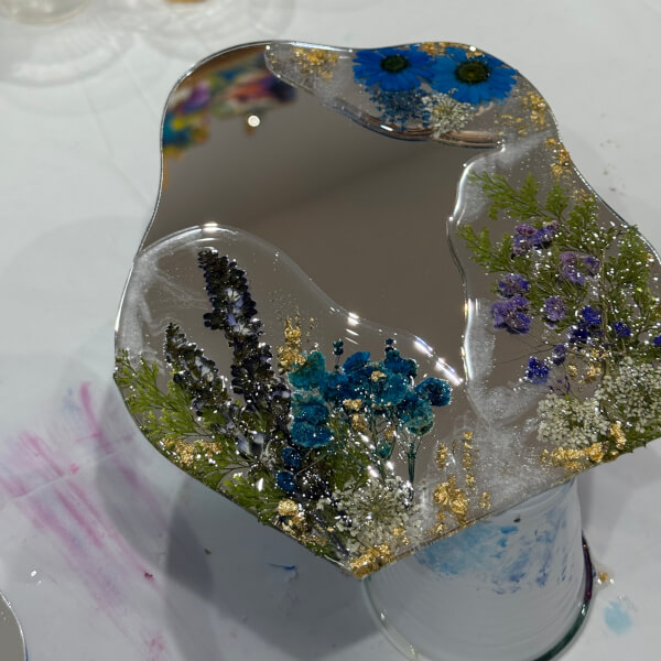 Resin Art Class: Mirror Design review by Batoul Anani - Sydney