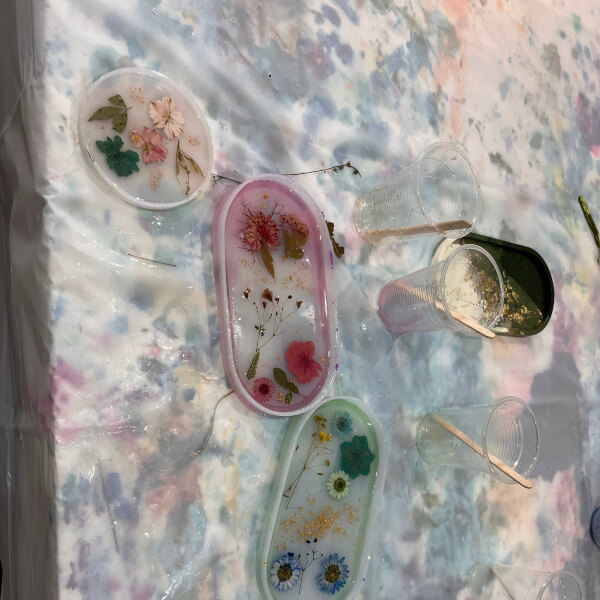 Resin Art Class: Trinket Tray and Coaster review by Robyn Thomas - Sydney