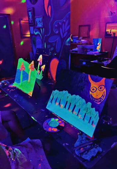 Paint and Sip Class in the Dark©