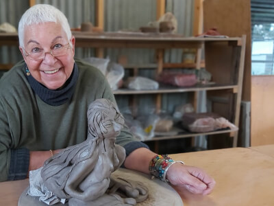 Book Alma Ceramic Studio