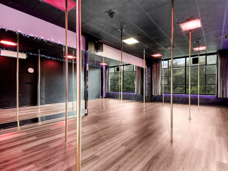 Bobbi's Pole Studio - Sydney Elizabeth St