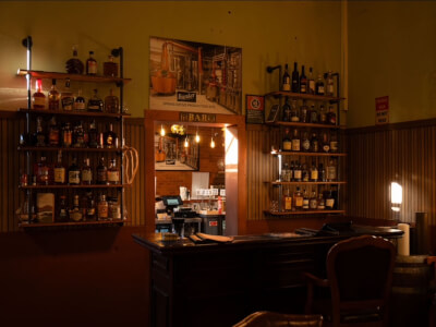 Book Bunker Distillery, Grafton