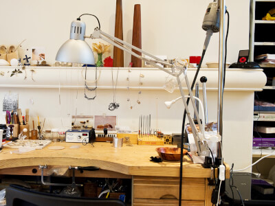 Book Gaffa Share Studio - Jewellery Bench Space / Workshop