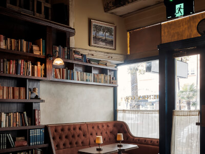 Henry G's Wine Parlour class venue