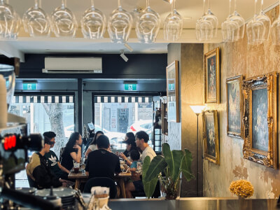 Into-Arts Cafe & Gallery available for workshops