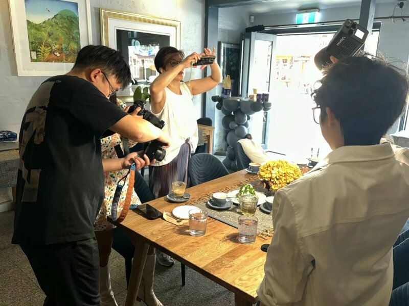 Into-Arts Cafe & Gallery available for workshops