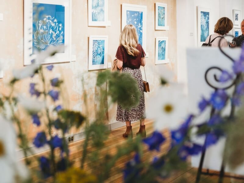 INTO-ARTS Studio + Gallery