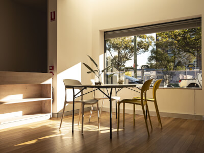 INTO-ARTS Studio + Gallery