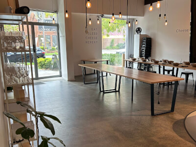 Omnom HQ Studio available for workshops