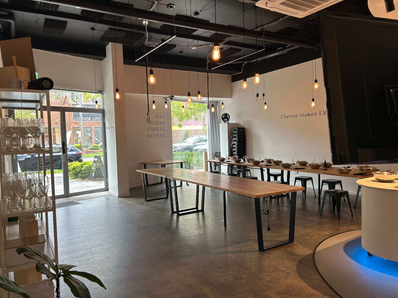 Omnom HQ Studio available for workshops