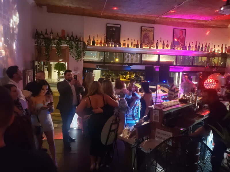 Book Radium Bar
