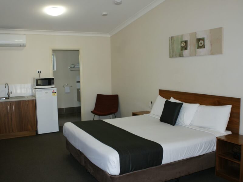 Roma Explorers Inn