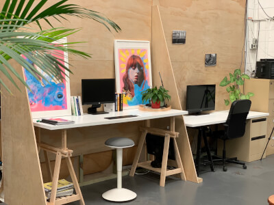 Hire desks