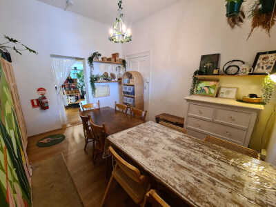 Wattle & Bee Workshop Room