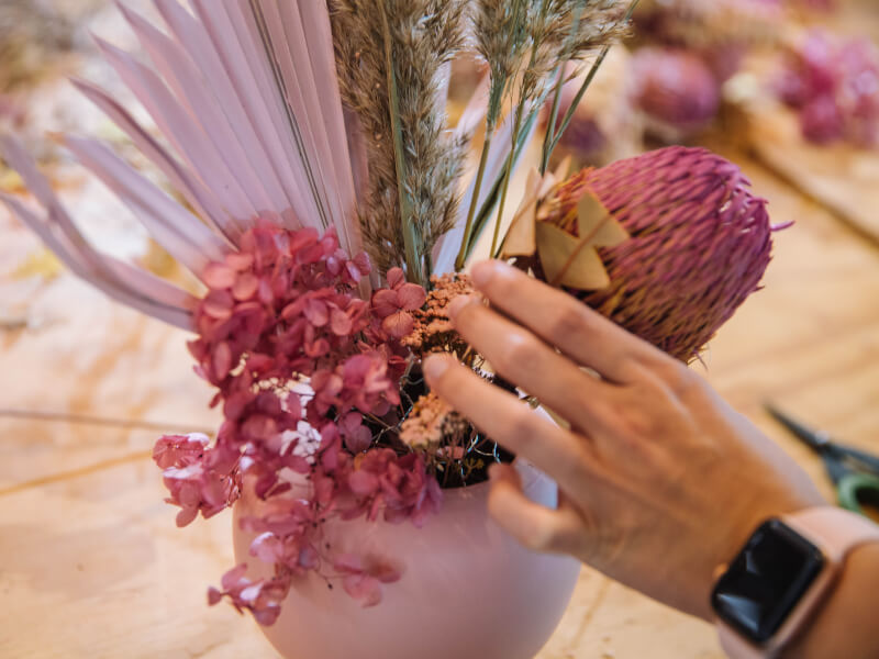 dried flower arrangement