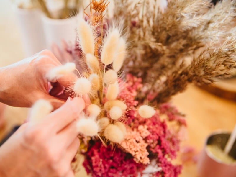 dried flower arrangement