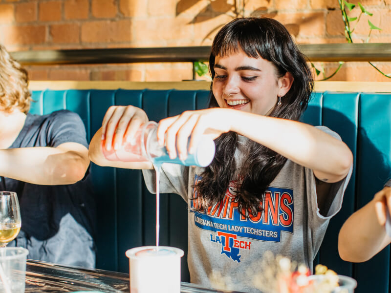 acrylic paint pouring workshop