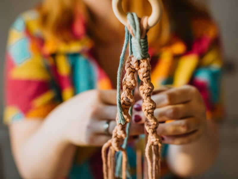 diy macrame plant hanger