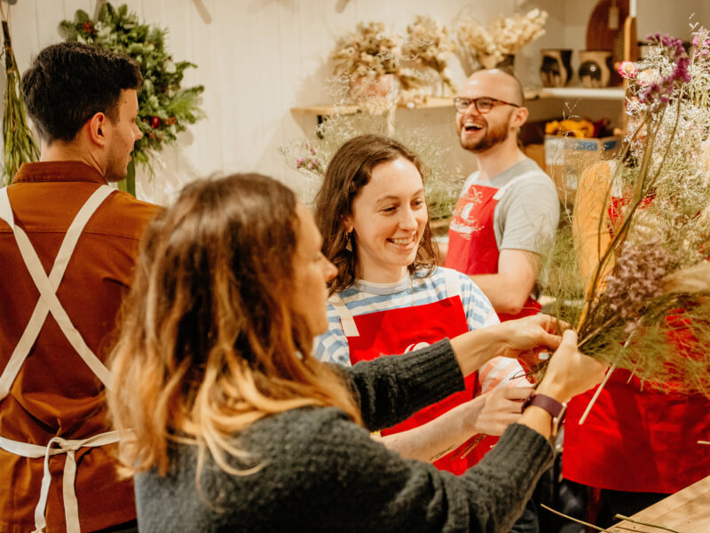 dried flower arrangement class