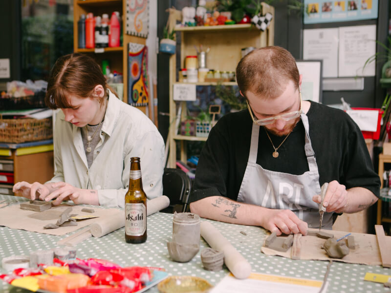 Hand building clay