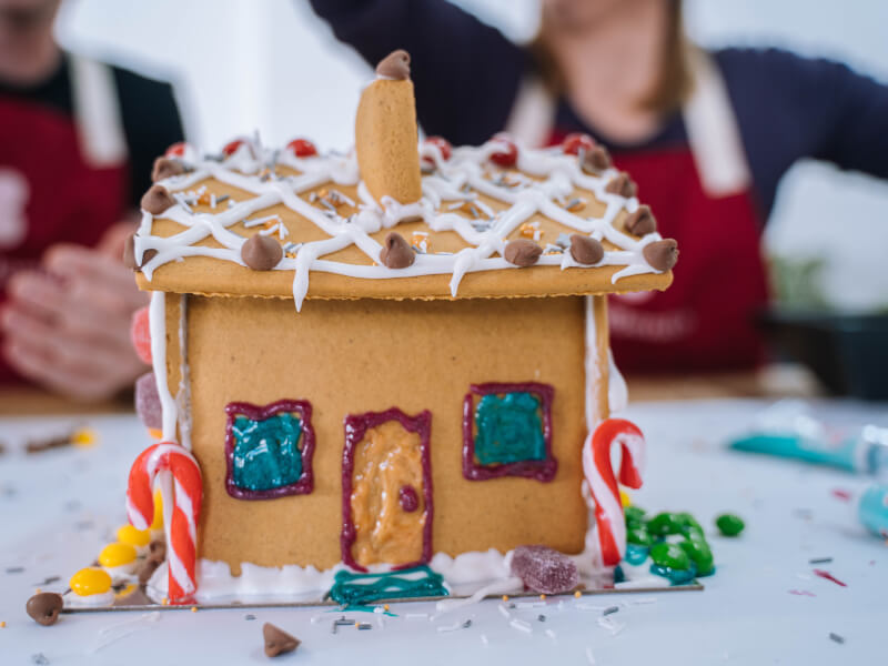 christmas gingerbread house