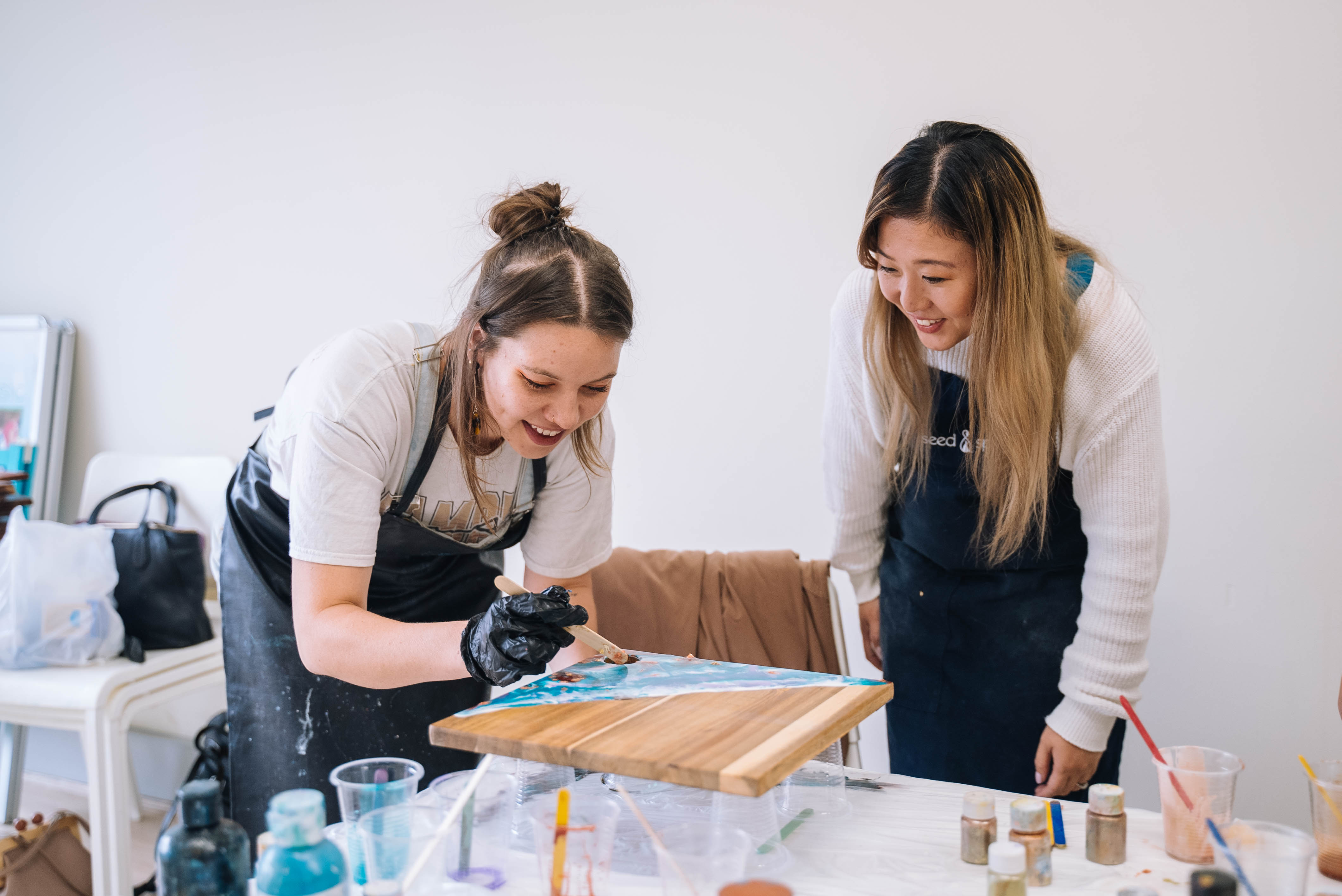 Resin cheesboard workshop