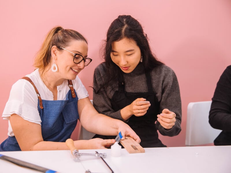 jewellery making workshop for date night