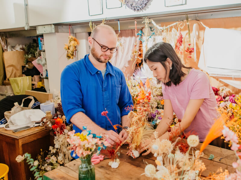 A flower arranging couple