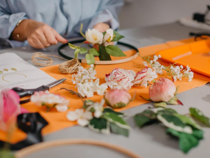 Flower crown wire