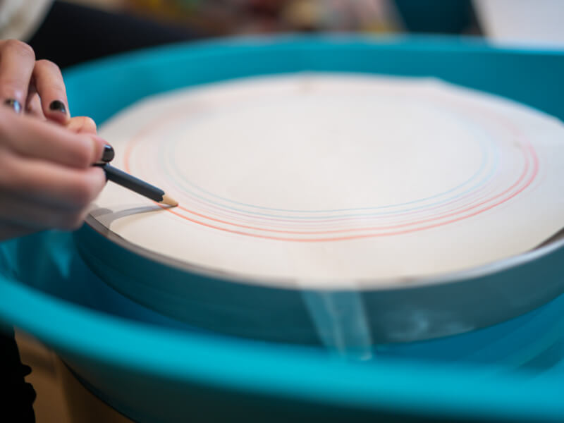 Drawing on ceramic plate