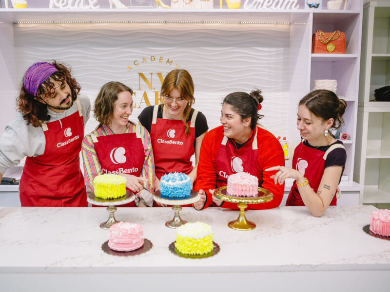 Friends try a Christmas baking class